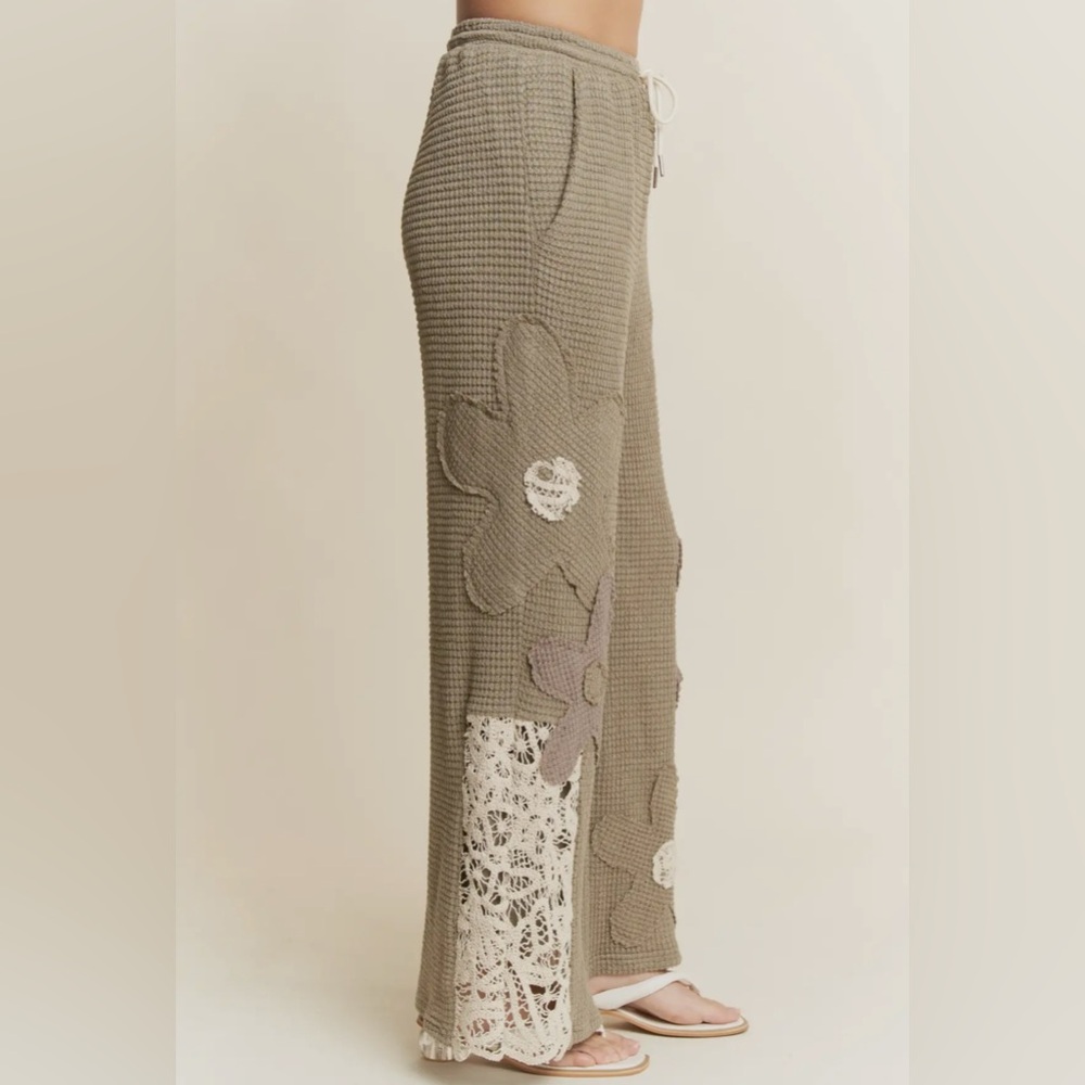 NWT - Boho Bloom - Pants - Picture 2 of 5